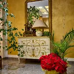 Paradiso Hotel 3*