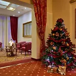 Paradiso Hotel 3*