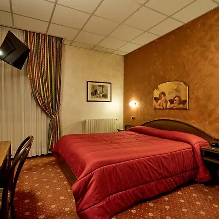 Hotel Paradiso 3*