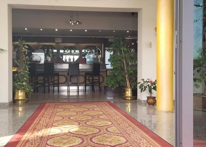 Paradiso Hotel Altedo