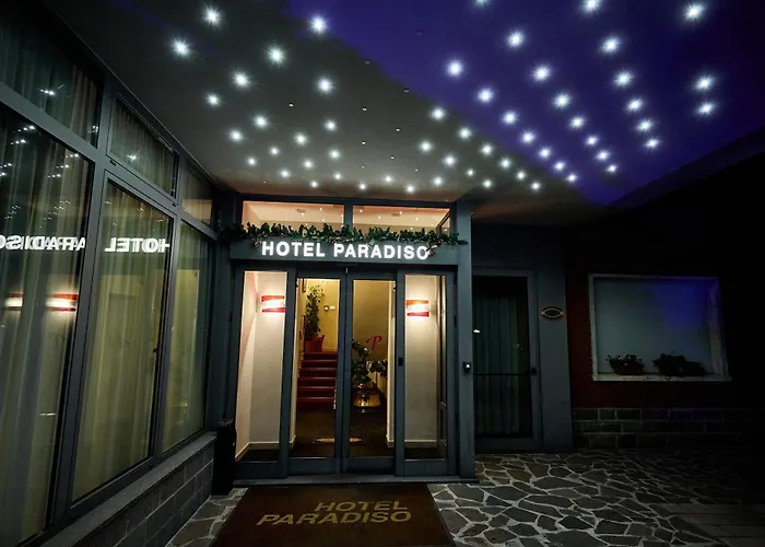 Paradiso Hotell 3*